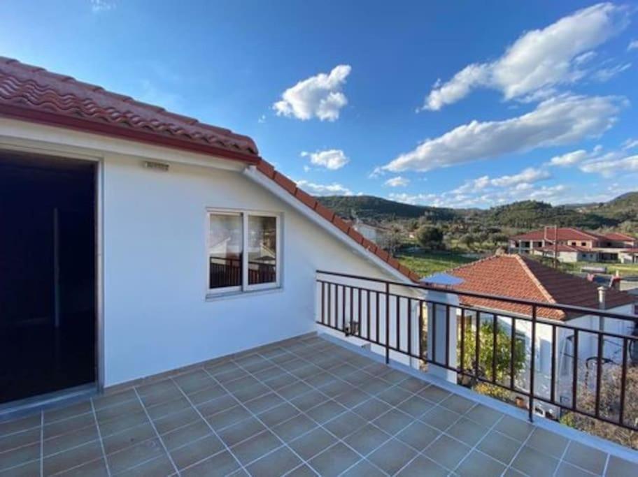 Laki'S House Οροφοδιαμέρισμα Με Σοφίτα Thermo Exteriér fotografie